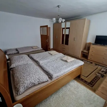 Domcek Na Skok Do Tatier *