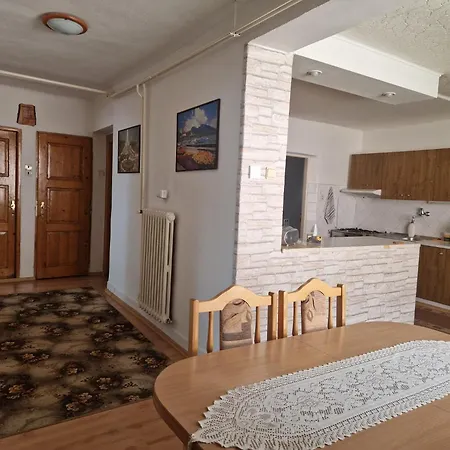 Domcek Na Skok Do Tatier Hranovnica